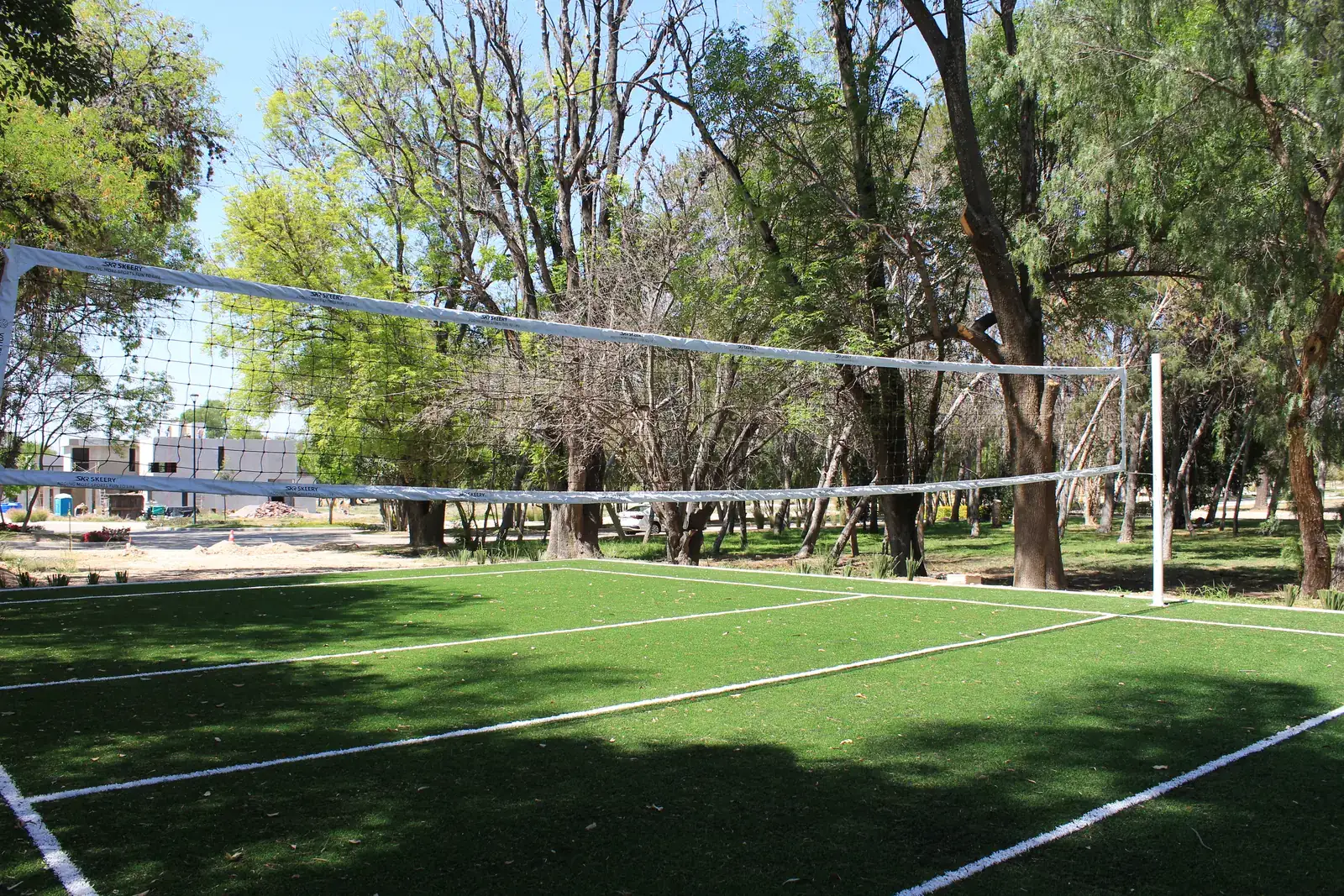 Cancha de voleibol de pasto sintético
